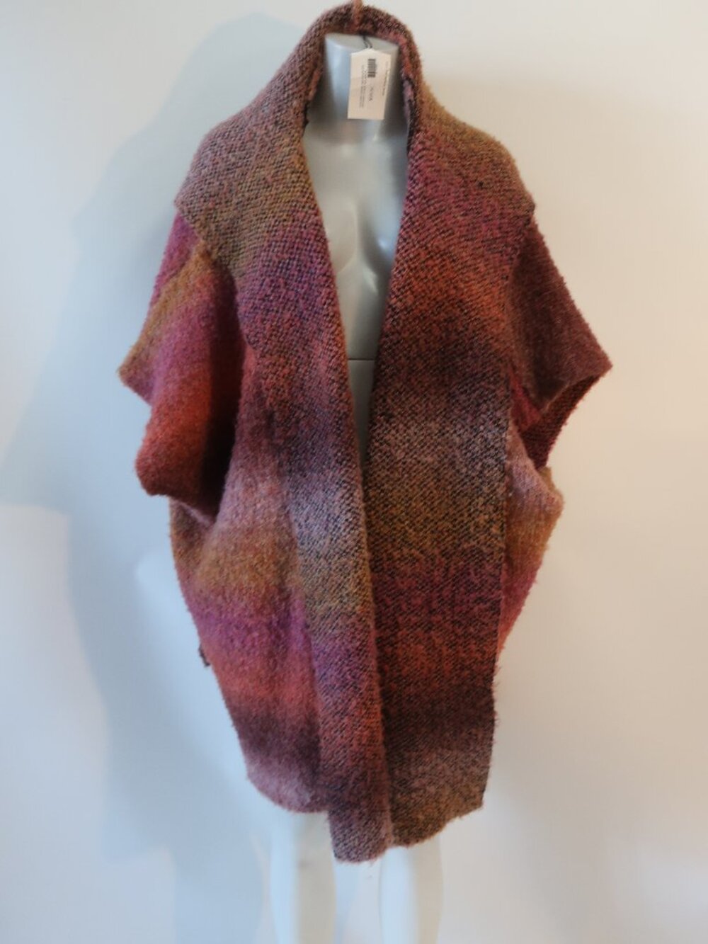 NWT Tina Demel (Item-16) Multi Gradient Red Wool Blend Kimono Cardigan O/S